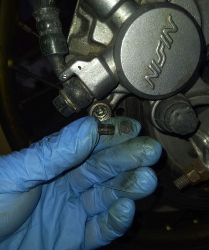 3 bouchon retiré.JPG