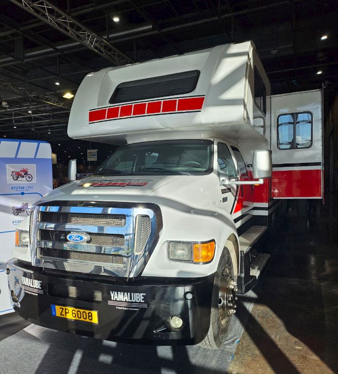 Motor home.JPG