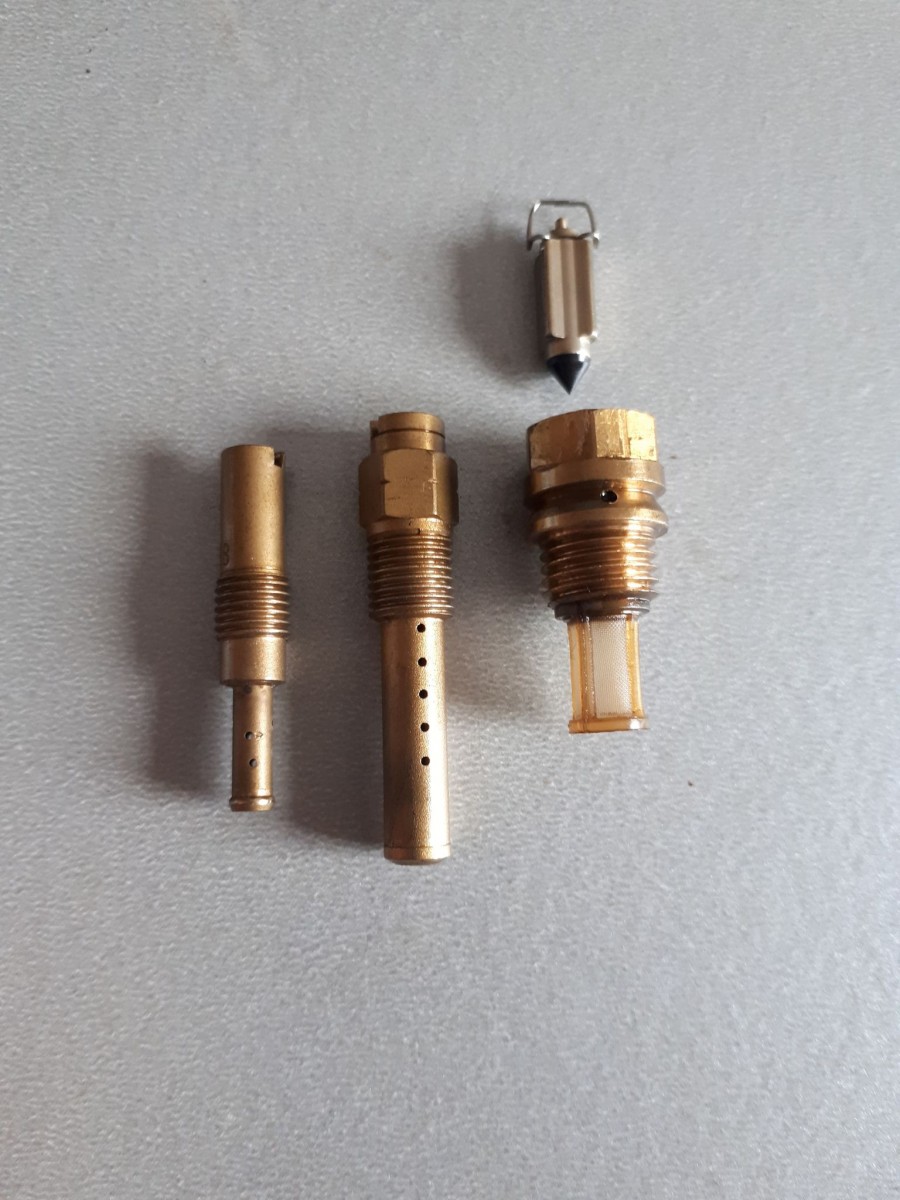 gicleur ralenti principal siège pointeau