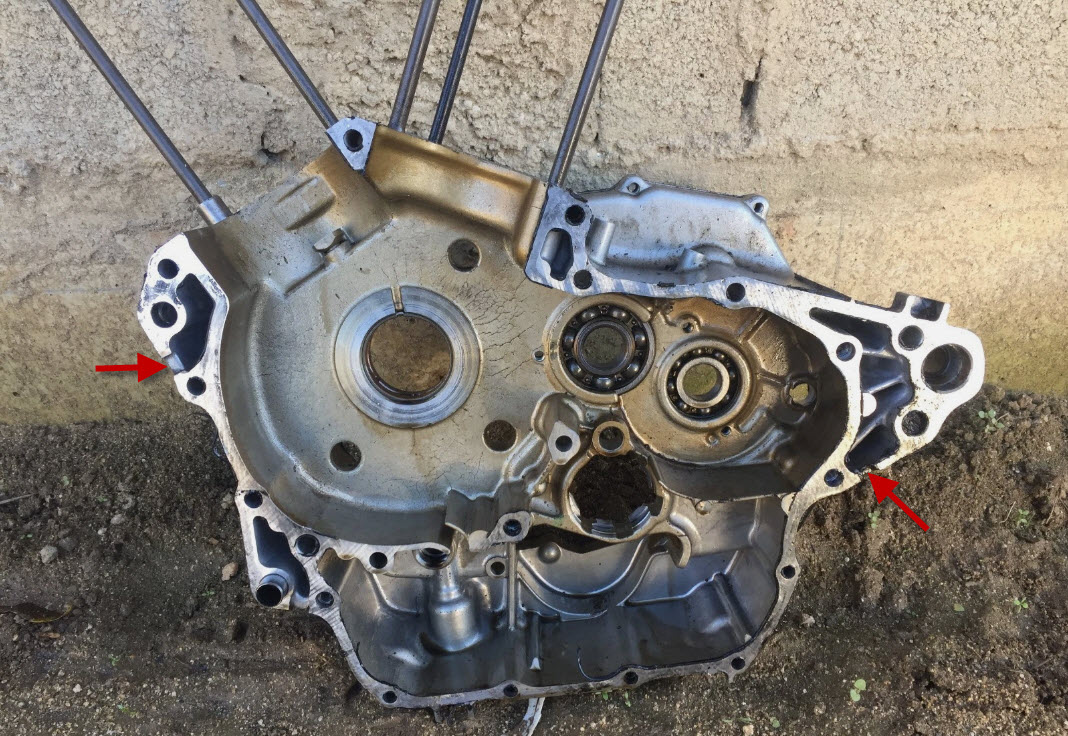 Séparer carters moteur V52 -- encoches AV AR.jpg