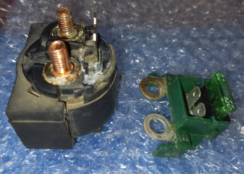 Relais démarreur.JPG