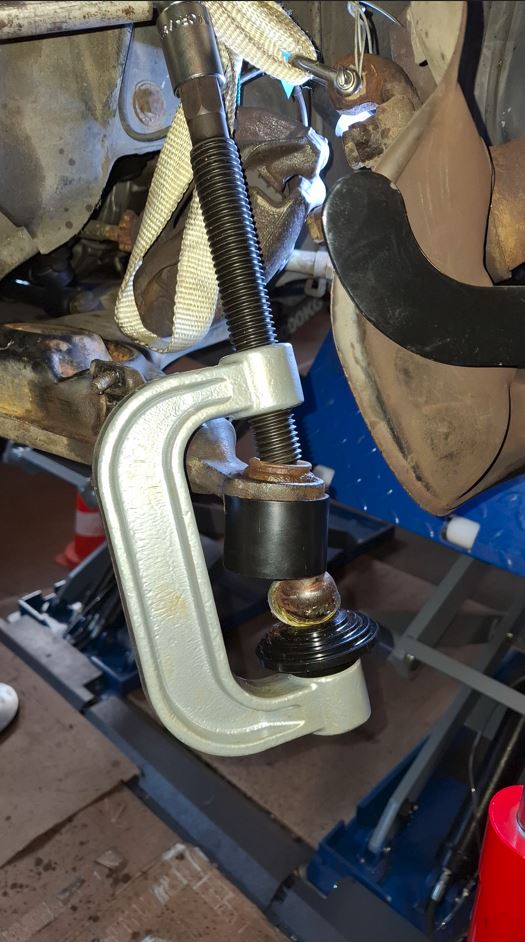 9 Rotule arrachée.JPG