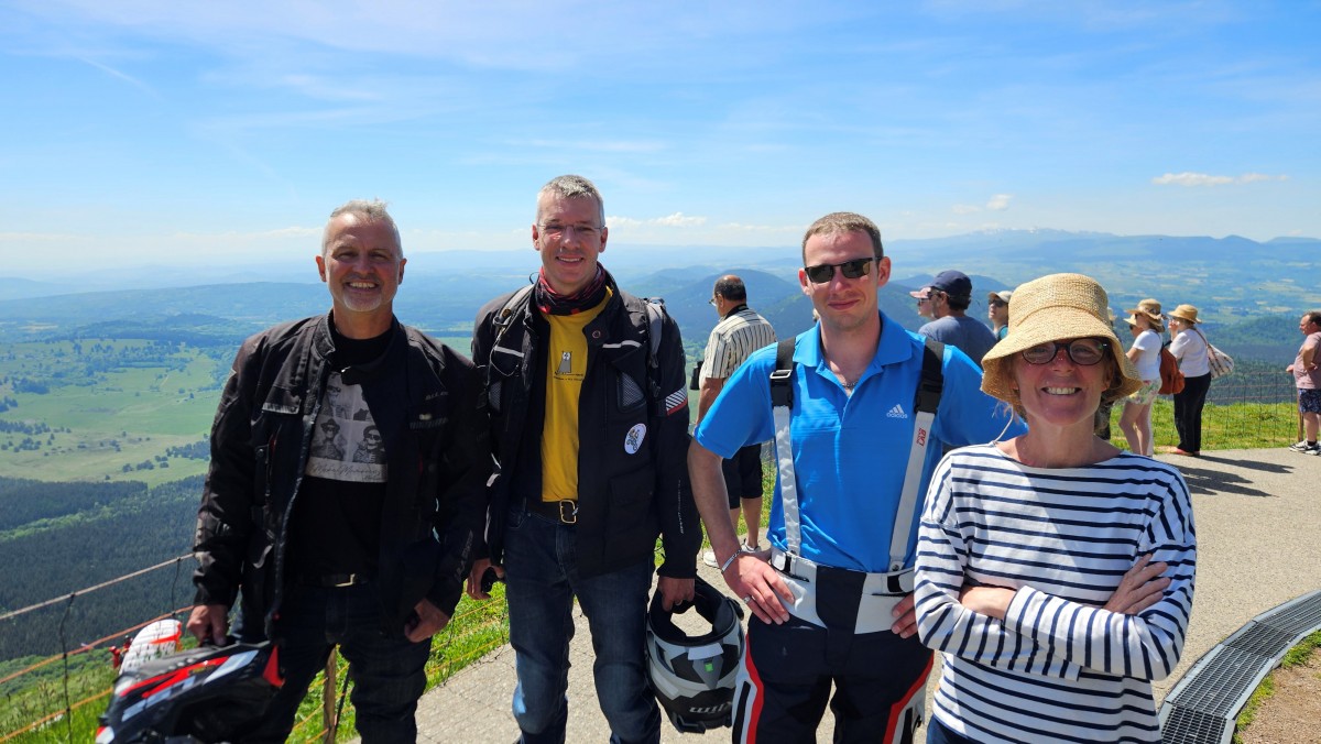 Equipe Puy de Dôme.jpg