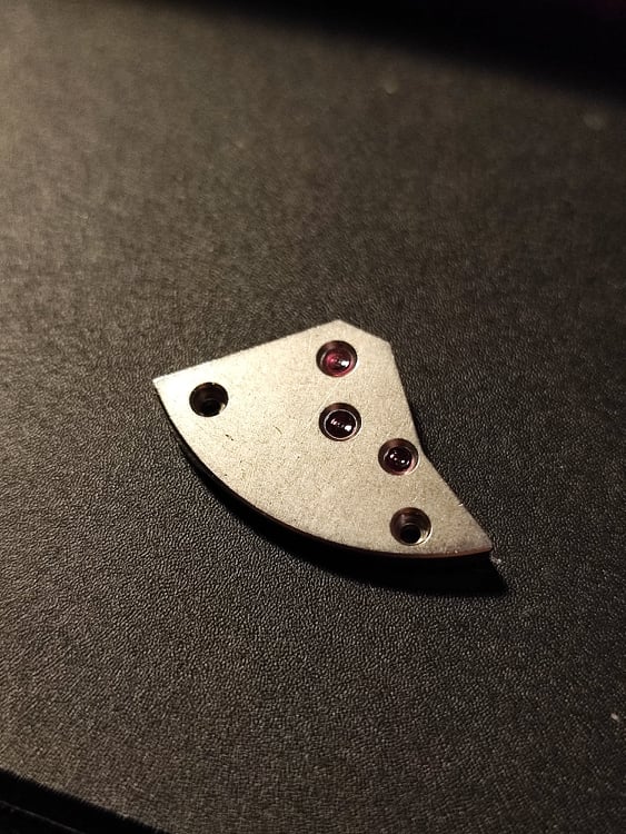 Pont de rouage d'origine