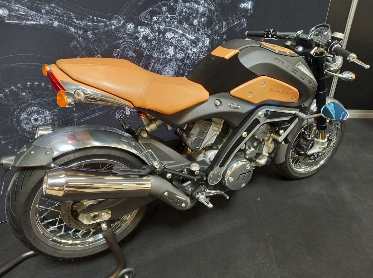 Le luxe sur 2 roues BIS.JPG